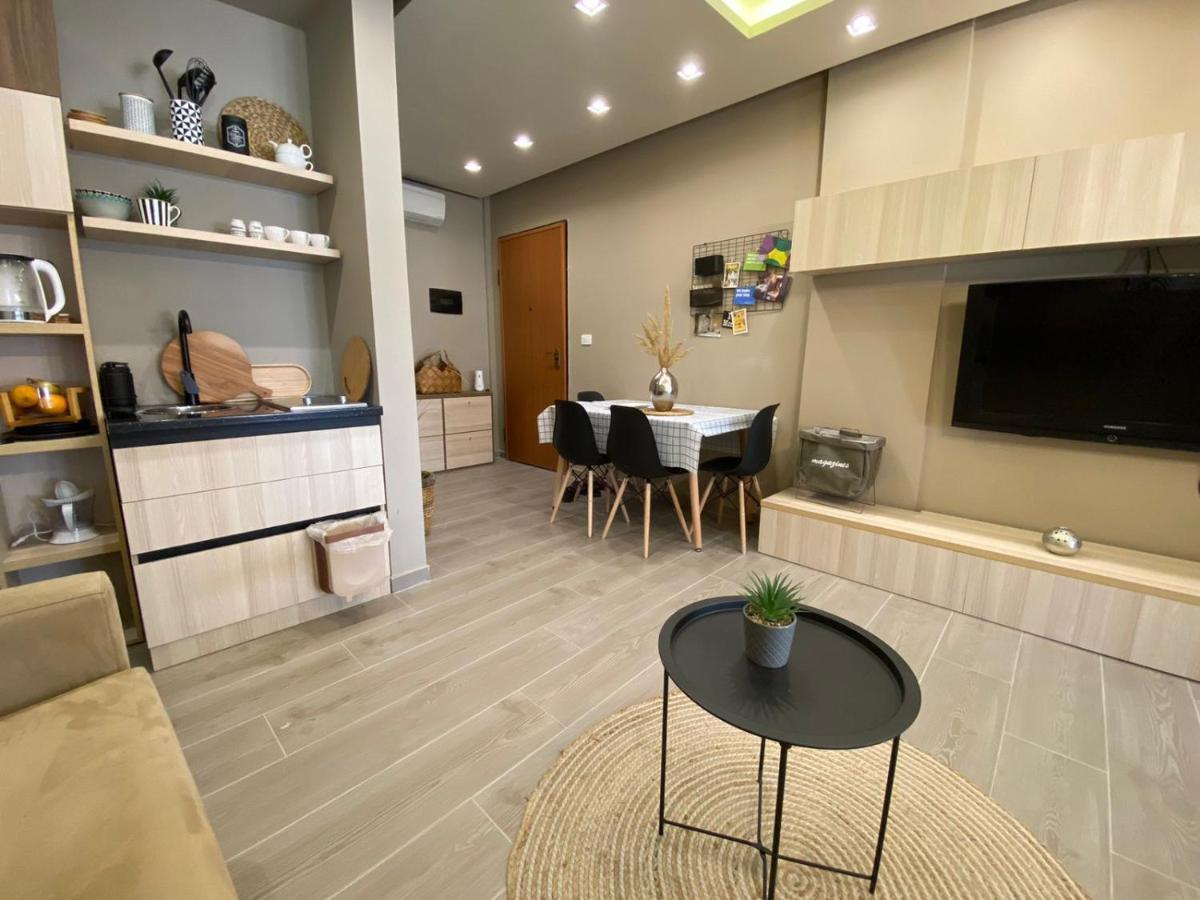 Qerret Boutique Golem (Tirana)